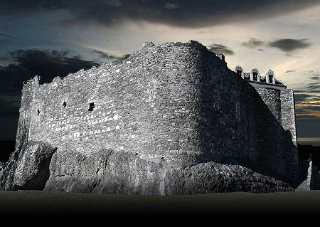 dunstaffnage castle ghosts
